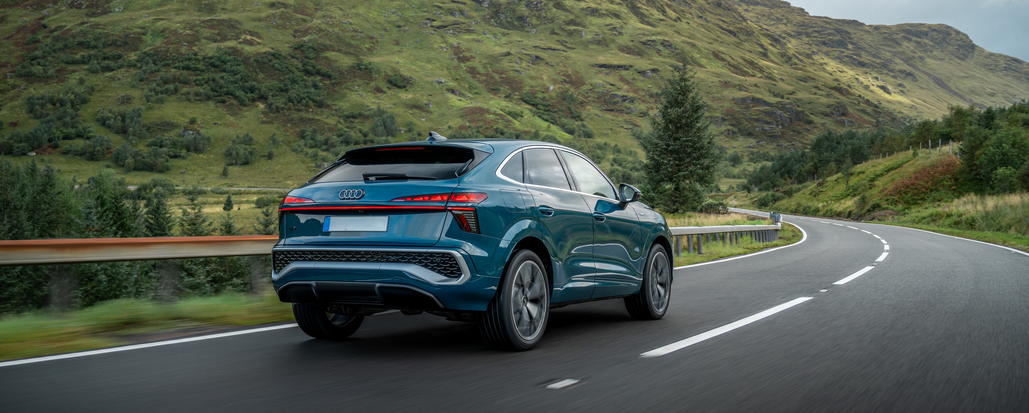 New-Audi-Q3-FJ/BLOG-new-3rd-Gen-Audi-Q3-Maximum-towing-capacity-New-Aud-Q3-towbars-available